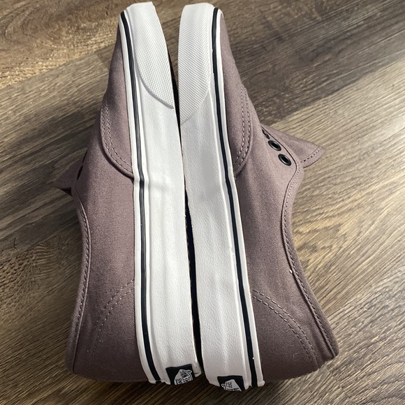 Vans Authentic Canvas Shoe in black/pewter women’s 8.5 Men’s 7. Never worn - Picture 12 of 12